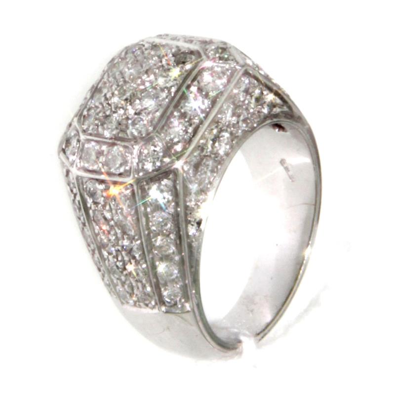 Anello ob 750/1000 con circa 2 ct di dm in pavet